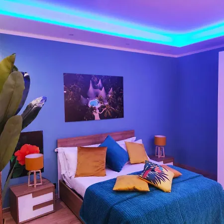 Suite Maison Tropical - Luxury Apartment In Central Downtown - Station *