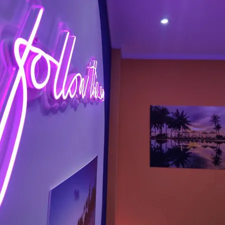 Apartman Suite Maison Tropical - Luxury Apartment In Central Downtown - Station