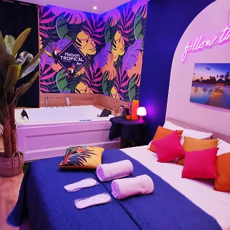 Maison Tropical - Luxury Con Jacuzzi - Centro * バーリ
