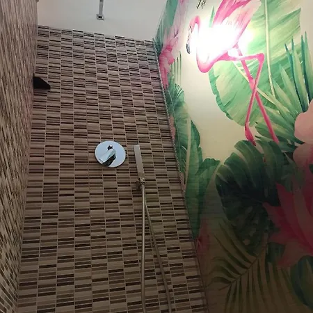 Maison Tropical - Luxury Con Jacuzzi - Centro バーリ