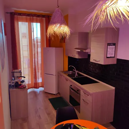 Suite Maison Tropical - Luxury Apartment In Central Downtown - Station باري