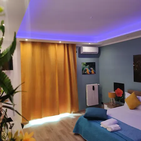 アパート Maison Tropical - Luxury Con Jacuzzi - Centro バーリ